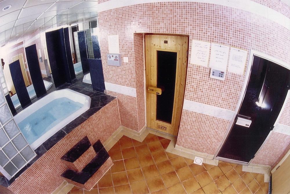 Al Bilad Hotel Джедда Экстерьер фото
